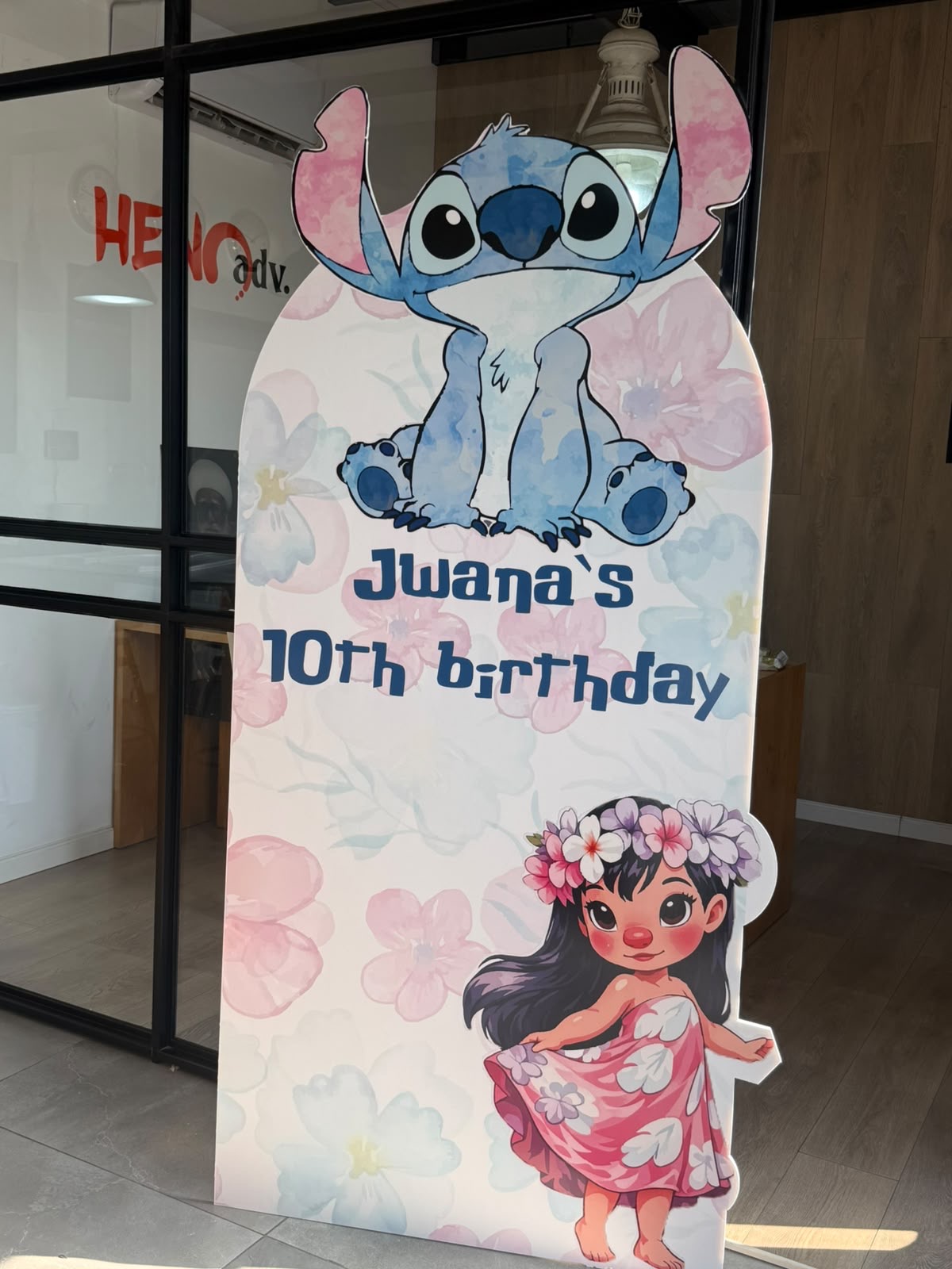 קאפה ליום הולדת בעיצוב סטיץ׳